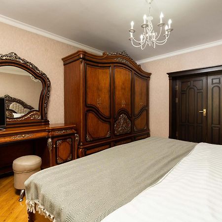Роскошная Квартира Для Гостей Taschkent Exterior foto